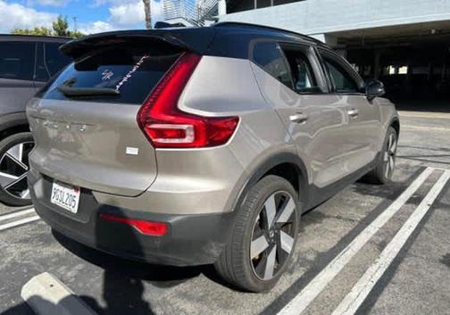 2023 Volvo XC40 Recharge Pure Electric Twin Plus