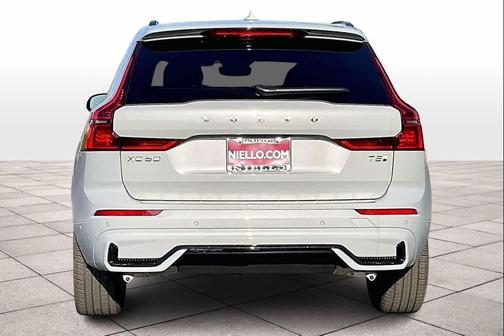 2026 Volvo XC60 Plug-In Hybrid Ultra, T8 AWD Electric/Gasoline, Dark