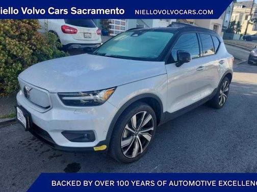 2022 Volvo XC40 Recharge Pure Electric P8 Twin Plus