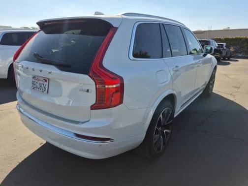 2023 Volvo XC90 B6 Plus 6-Seater