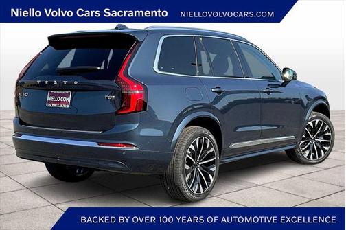 2025 Volvo XC90 Plug-In Hybrid T8 Ultra 7-Seater