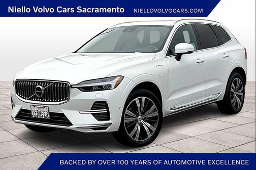 2023 Volvo XC60 Recharge Plug-In Hybrid T8 Ultimate Bright Theme