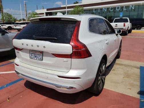 2023 Volvo XC60 Recharge Plug-In Hybrid T8 Ultimate Bright Theme