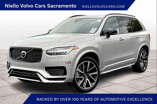 2023 Volvo XC90 Recharge Plug-In Hybrid T8 Ultimate Dark Theme 7-Seater