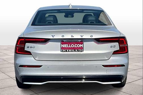 2025 Volvo S60 B5 Core