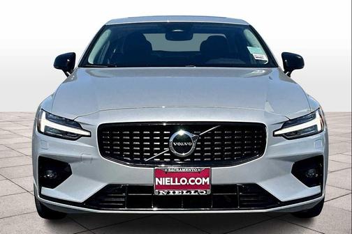 2025 Volvo S60 B5 Core