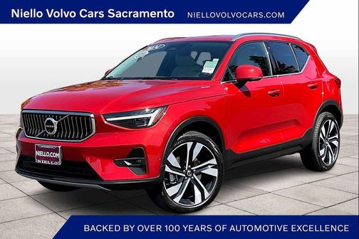 2024 Volvo XC40 B5 Plus Bright Theme
