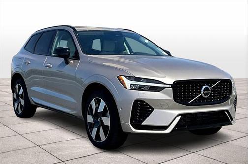2025 Volvo XC60 Plug-In Hybrid T8 Plus