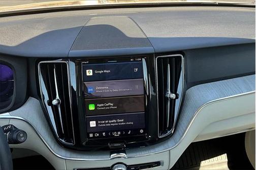 2025 Volvo XC60 Plug-In Hybrid T8 Plus