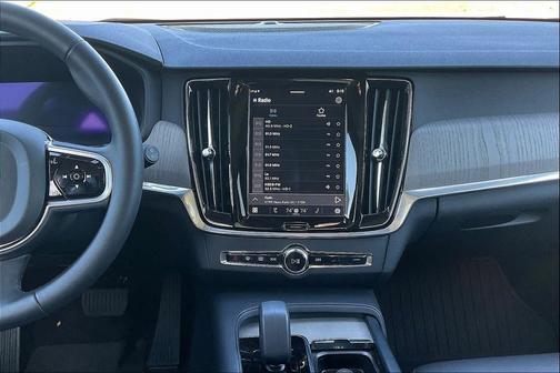 2025 Volvo V90 Cross Country B6 Plus