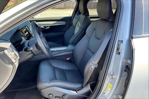 2025 Volvo V90 Cross Country B6 Plus