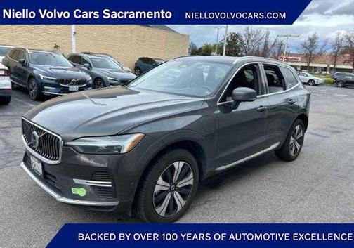 2023 Volvo XC60 Recharge Plug-In Hybrid T8 Plus Bright Theme