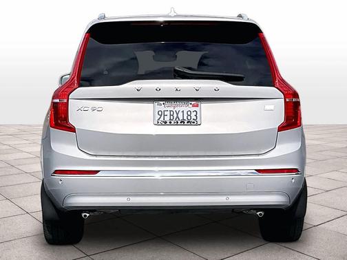 2023 Volvo XC90 Recharge Plug-In Hybrid T8 Ultimate Bright Theme 7-Seater