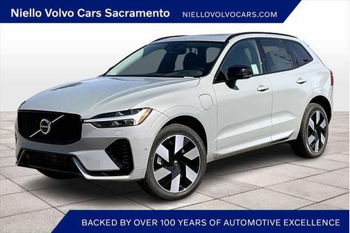 2025 Volvo XC60 Plug-In Hybrid T8 Plus