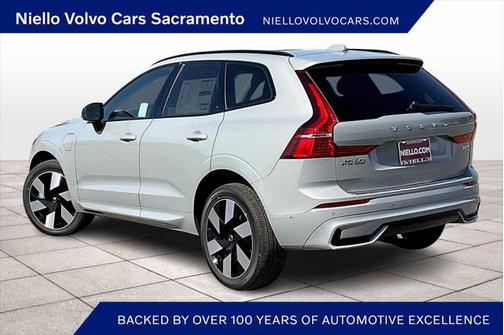 2025 Volvo XC60 Plug-In Hybrid T8 Plus