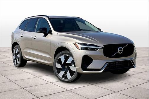 2025 Volvo XC60 Plug-In Hybrid T8 Plus