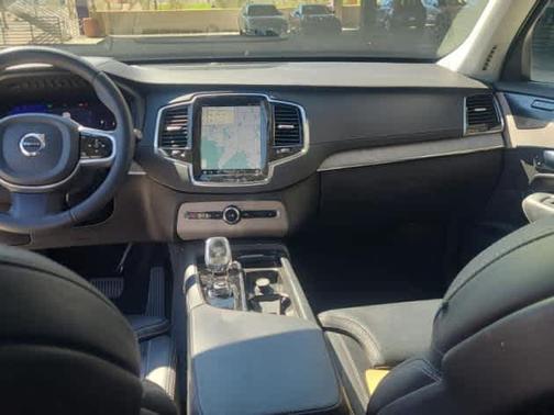 2023 Volvo XC90 B6 Ultimate 7-Seater