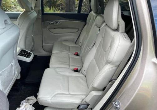 2023 Volvo XC90 B6 Ultimate 7-Seater