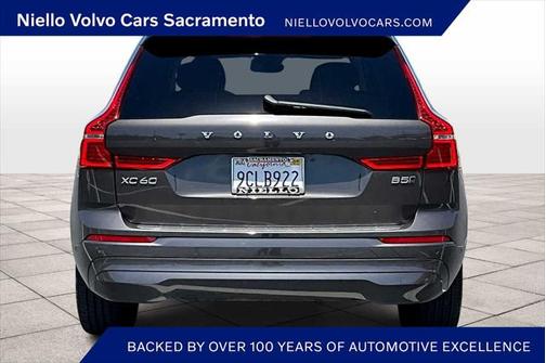 2022 Volvo XC60 Momentum