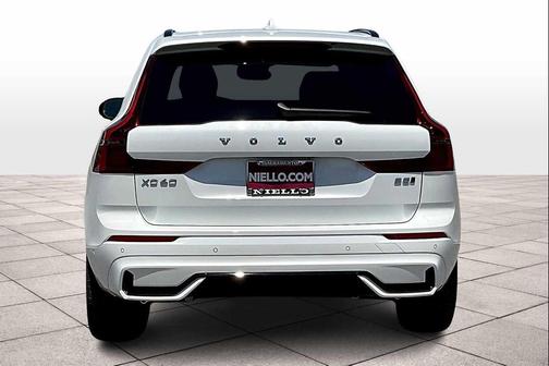 2026 Volvo XC60 B5 Ultra