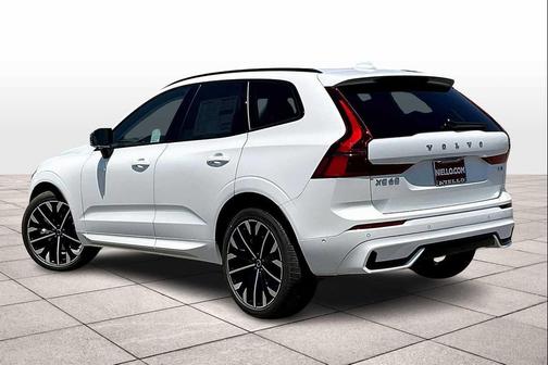 2026 Volvo XC60 B5 Ultra