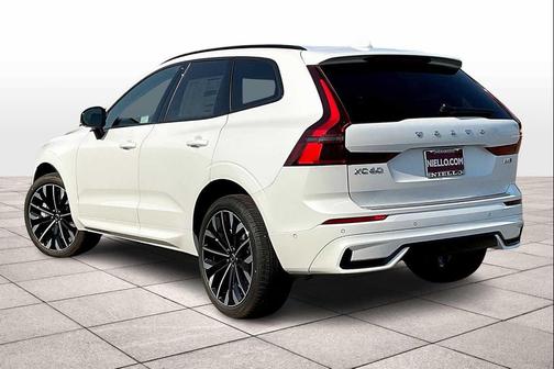 2026 Volvo XC60 B5 Ultra