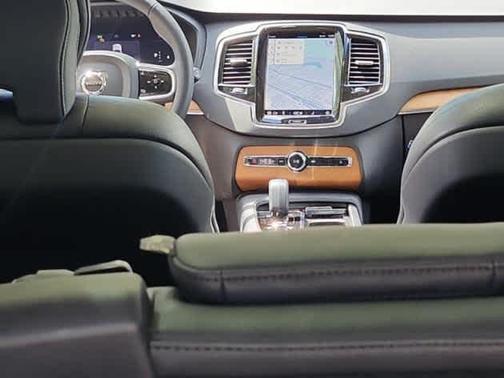 2023 Volvo XC90 B6 Plus 7-Seater