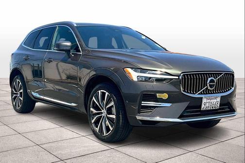 2022 Volvo XC60 Recharge Plug-In Hybrid T8 Inscription Expression