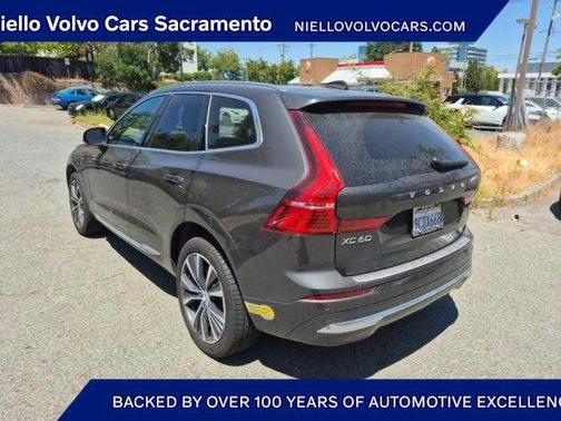 2022 Volvo XC60 Recharge Plug-In Hybrid T8 Inscription Expression