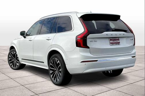 2026 Volvo XC90 B6 Plus 7-Seater
