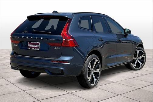 2025 Volvo XC60 B5 Ultra