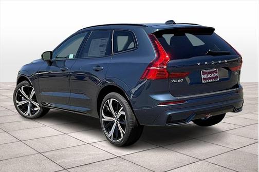 2025 Volvo XC60 B5 Ultra
