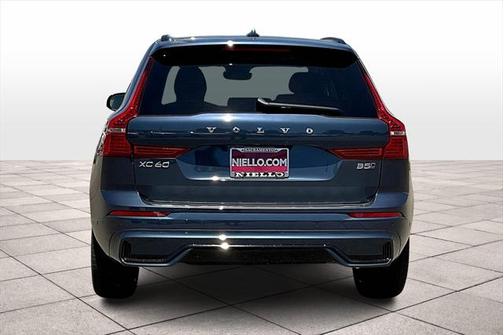 2025 Volvo XC60 B5 Ultra
