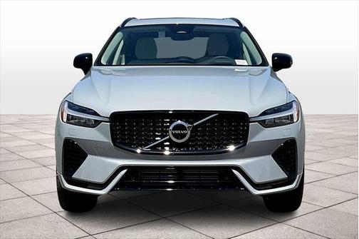 2025 Volvo XC60 Plug-In Hybrid T8 Ultra