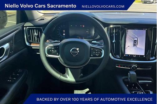 2024 Volvo S60 Recharge Plug-In Hybrid T8 Plus Dark Theme