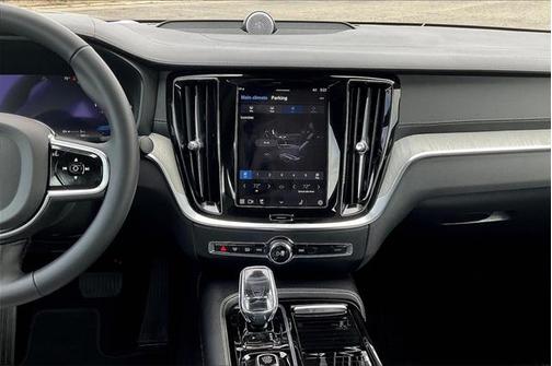 2025 Volvo S60 Plug-In Hybrid T8 Ultra