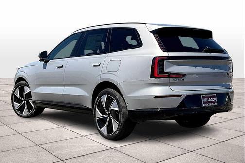 2025 Volvo EX90 Twin Motor Plus