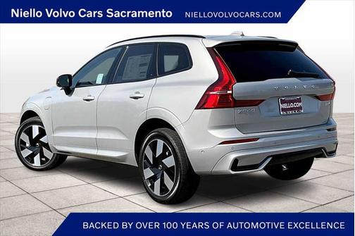 2025 Volvo XC60 Plug-In Hybrid T8 Plus