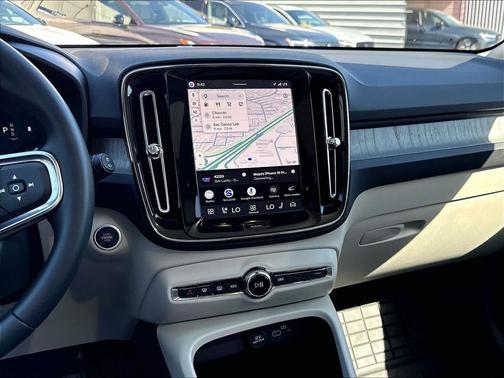Crystal White 2026 Volvo XC40 Plus, B5 AWD Gas (mild hybrid), Dark
