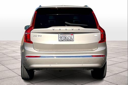 2023 Volvo XC90 Recharge Plug-In Hybrid T8 Plus 6-Seater
