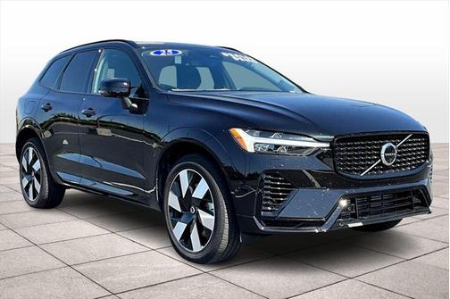 2025 Volvo XC60 Plug-In Hybrid T8 Plus