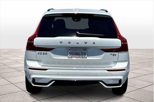 2025 Volvo XC60 Plug-In Hybrid T8 Plus