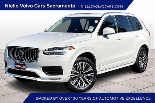 2022 Volvo XC90 T6 Momentum