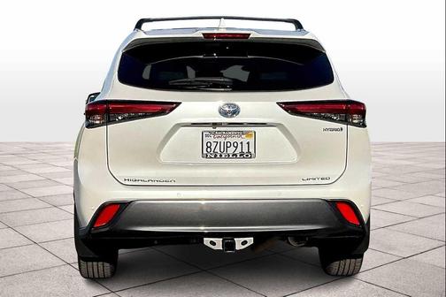 2022 Toyota Highlander Hybrid Limited