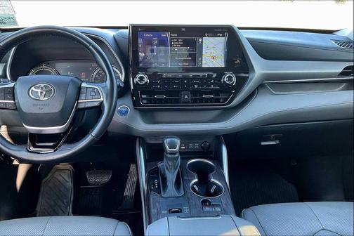 2022 Toyota Highlander Hybrid Limited