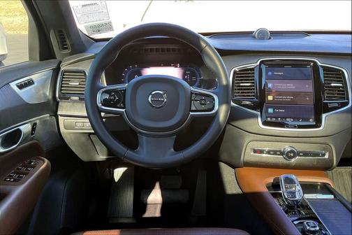 2024 Volvo XC90 Recharge Plug-In Hybrid T8 Ultimate Bright Theme 7-Seater