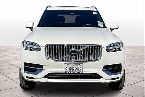 2024 Volvo XC90 Recharge Plug-In Hybrid T8 Ultimate Bright Theme 7-Seater