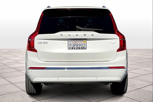 2024 Volvo XC90 Recharge Plug-In Hybrid T8 Ultimate Bright Theme 7-Seater