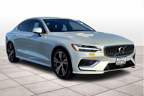 2022 Volvo S60 Recharge Plug-In Hybrid T8 Inscription