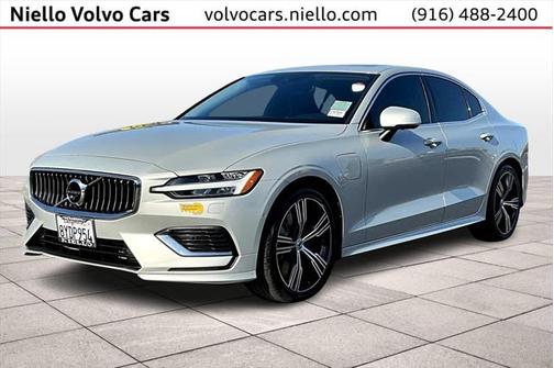 2022 Volvo S60 Recharge Plug-In Hybrid T8 Inscription